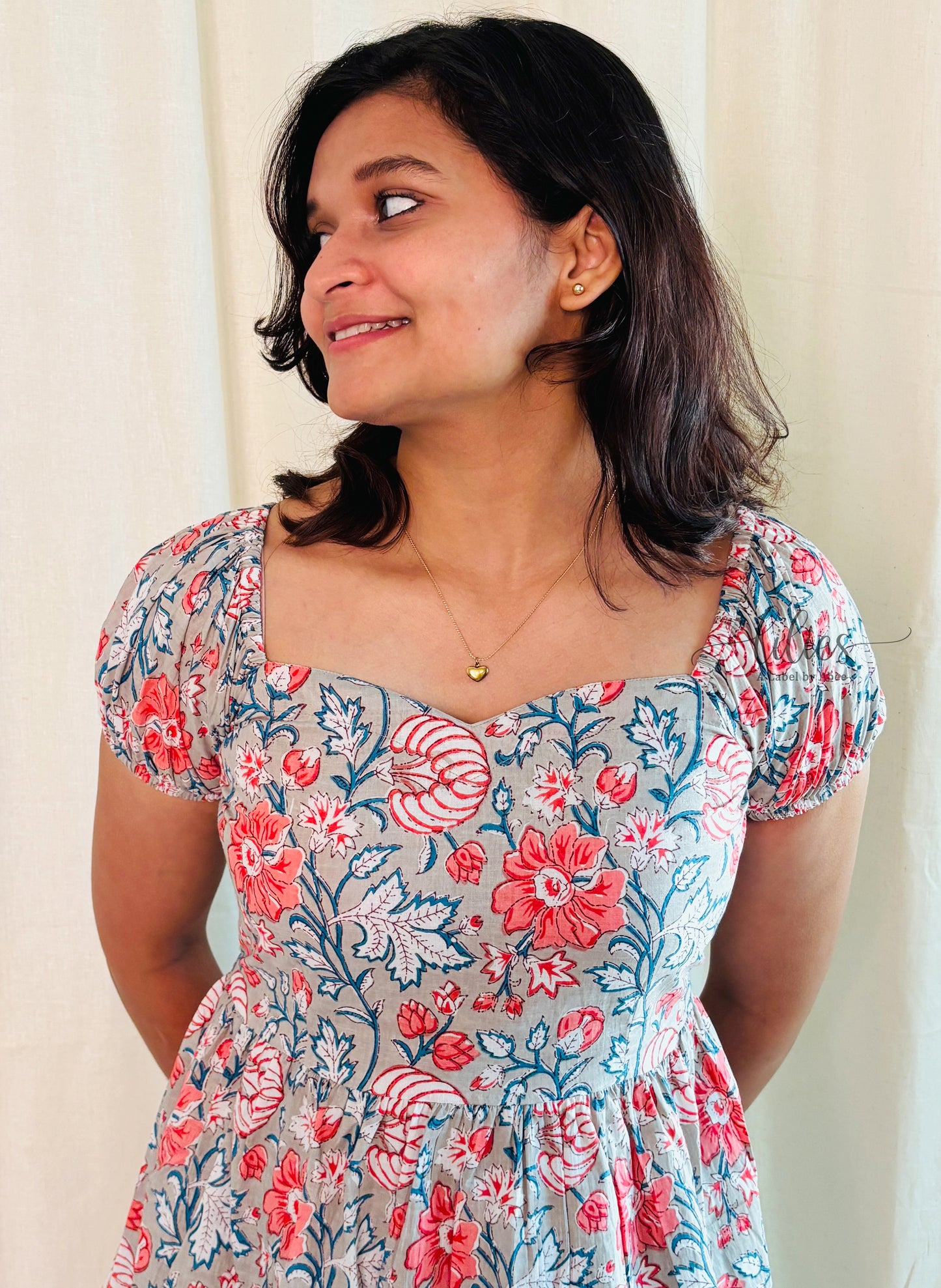 Flirt in Florals - Grey