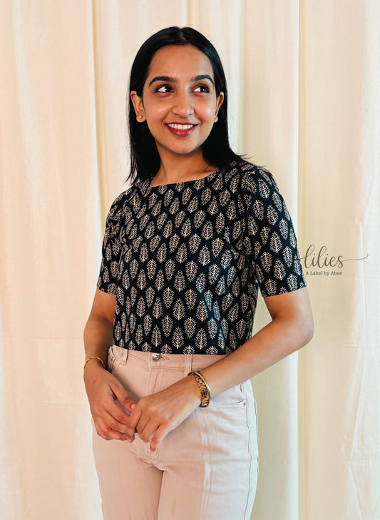 Noir Boxy Top